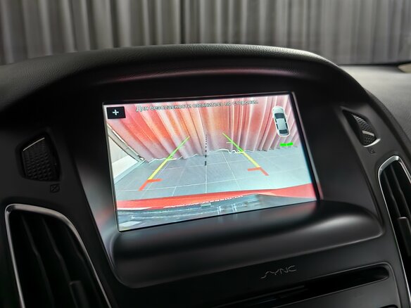 2017 Ford Focus III Рестайлинг, красный, 849000 рублей - вид 21