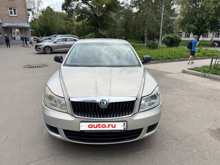 2012 Skoda Octavia II (A5) Рестайлинг, серебристый, 590000 рублей, вид 2