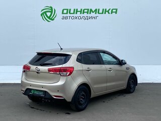 2015 Kia Rio III Рестайлинг, бежевый, 750000 рублей, вид 5