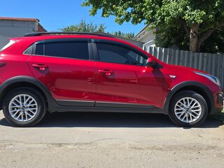 2019 Kia Rio X-Line IV, красный, 1515000 рублей, вид 3