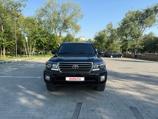 2015 Toyota Land Cruiser 200 Series Рестайлинг 1, чёрный, 4499999 рублей, вид 2