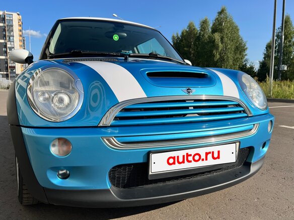 2004 Mini Hatch Cooper S I (R50), синий, 1065000 рублей - вид 2