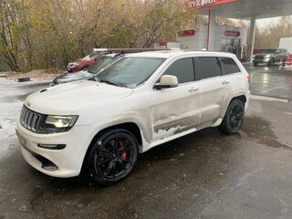 2013 Jeep Grand Cherokee SRT IV (WK2) Рестайлинг, белый, 2700000 рублей, вид 1