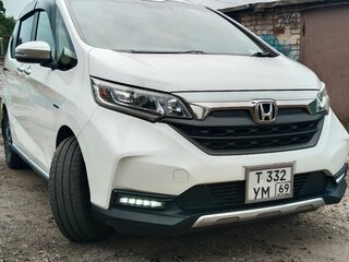 2019 Honda Freed II Рестайлинг, белый, 1480000 рублей, вид 1
