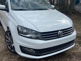 2016 Volkswagen Polo V Рестайлинг, белый, 1200000 рублей, вид 3