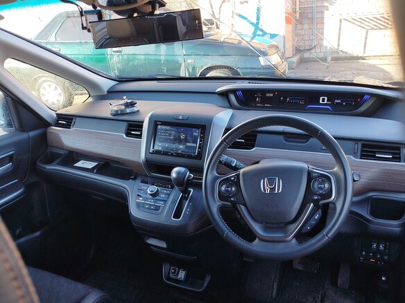2020 Honda Freed II Рестайлинг, зелёный, 1800000 рублей - вид 4