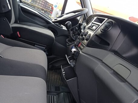 2012 Iveco Daily, белый, 3333333 рублей, вид 3