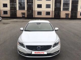 2013 Volvo S60 II Рестайлинг, белый, 1350000 рублей, вид 4