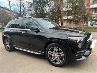 2020 Mercedes-Benz GLE 400 d II (V167), чёрный, 7700000 рублей, вид 2