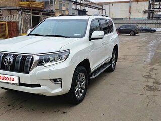 2018 Toyota Land Cruiser Prado 150 Series Рестайлинг 2, белый, 5050000 рублей, вид 4