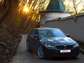 2018 BMW 5 серии 530d xDrive VII (G30/G31/G38), чёрный, 5700000 рублей, вид 3