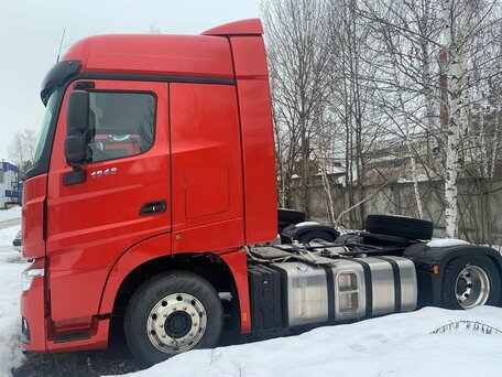 2023 Beiben (North Benz) 1848S, красный, 6200000 рублей, вид 2