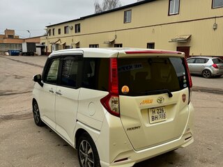 2019 Toyota Roomy I, белый, 990000 рублей, вид 5