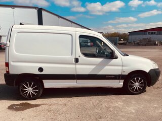 2011 Citroen Berlingo I Рестайлинг, белый, 280000 рублей, вид 4