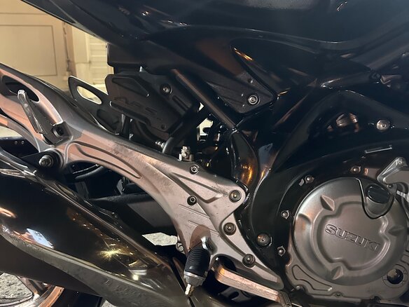 2010 Suzuki SFV 650 Gladius, чёрный, 430000 рублей - вид 6