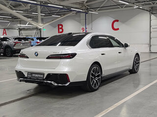 2023 BMW 7 серии 740d xDrive VII (G70), белый, 11599000 рублей, вид 5
