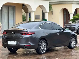 2022 Mazda 3 Axela IV (BP), серый, 1900000 рублей, вид 4
