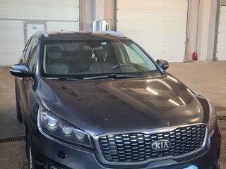 2018 Kia Sorento III Prime Рестайлинг, серый, 1900000 рублей, вид 1
