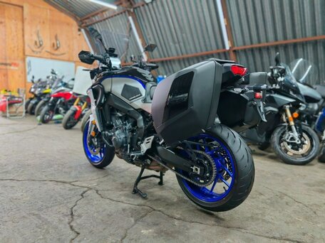 2024 Yamaha Tracer 9, серебристый, 1590000 рублей, вид 5