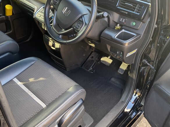 2016 Honda Stepwgn Spada V, чёрный, 2250000 рублей - вид 9