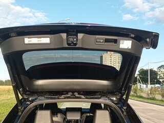 2022 Toyota Venza II, чёрный, 2862120 рублей, вид 3
