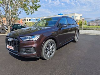 2021 Audi Q7 45 TDI II (4M) Рестайлинг, коричневый, 6950000 рублей, вид 1