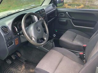 2011 Suzuki Jimny III Рестайлинг 1, серебристый, 870000 рублей, вид 5