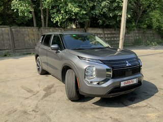 2021 Mitsubishi Outlander IV, серый, 3300000 рублей, вид 4