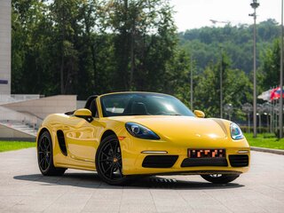 2019 Porsche Boxster IV 718 (982), жёлтый, 5750000 рублей, вид 2