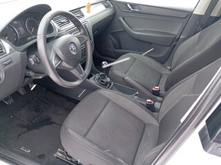 2014 Skoda Rapid I, белый, 830000 рублей, вид 5