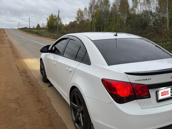 2012 Chevrolet Cruze I, белый, 850000 рублей - вид 5