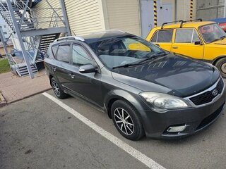 2011 Kia Ceed I Рестайлинг, серебристый, 700000 рублей, вид 1