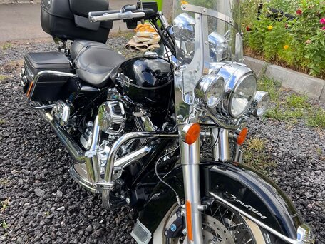 2011 Harley-Davidson Road King, чёрный, 1800000 рублей, вид 1