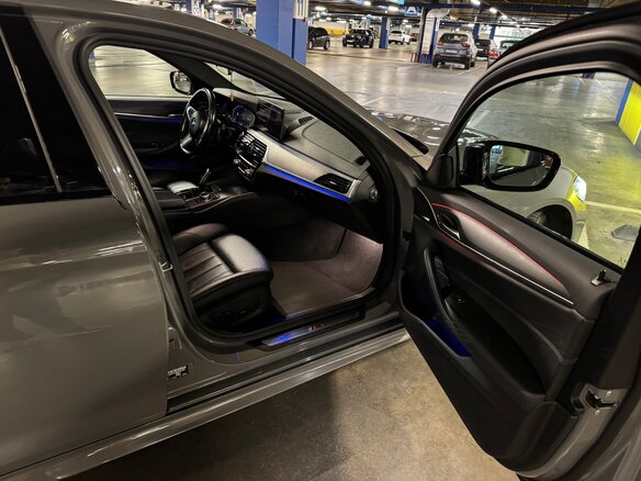 2022 BMW 5 серии 520d xDrive VII (G30/G31/G38) Рестайлинг, серый, 4400000 рублей - вид 23