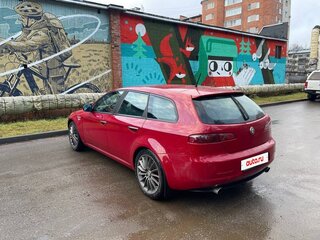 2009 Alfa Romeo 159, красный, 1200000 рублей, вид 5