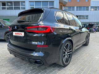 2022 BMW X5 40d IV (G05/G18), чёрный, 8200000 рублей, вид 3