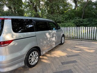 2005 Honda Elysion I, серебристый, 1550000 рублей, вид 5