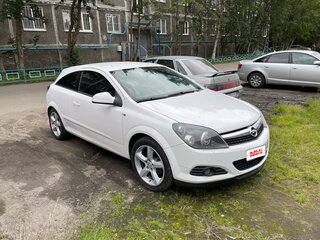2010 Opel Astra GTC H Рестайлинг, белый, 500000 рублей, вид 1