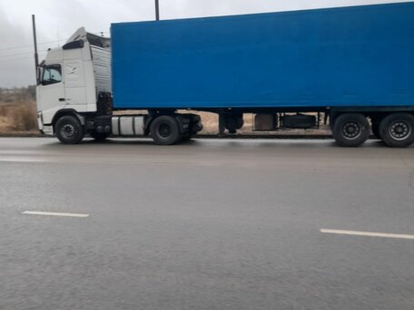 2006 Volvo FH, белый, 4500000 рублей, вид 2