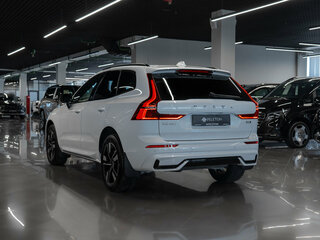 2025 Volvo XC60 II Рестайлинг 2, белый, 5850000 рублей, вид 4