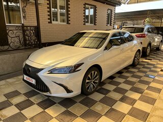 2019 Lexus ES 250 VII, белый, 3875000 рублей, вид 2