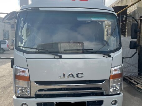 2020 JAC N80, белый, 2300000 рублей, вид 2
