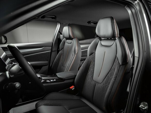 2025 Geely Cityray, серый, 2849840 рублей - вид 12