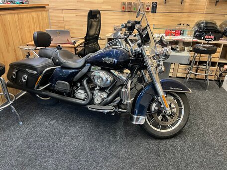 2013 Harley-Davidson Road King, синий, 2150000 рублей, вид 1