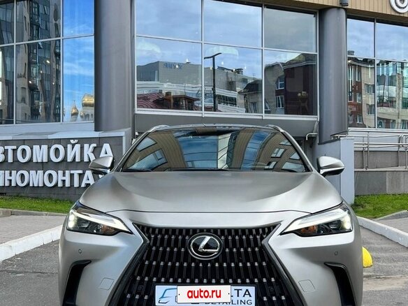 2022 Lexus NX 250 II, серебристый, 6350000 рублей - вид 1