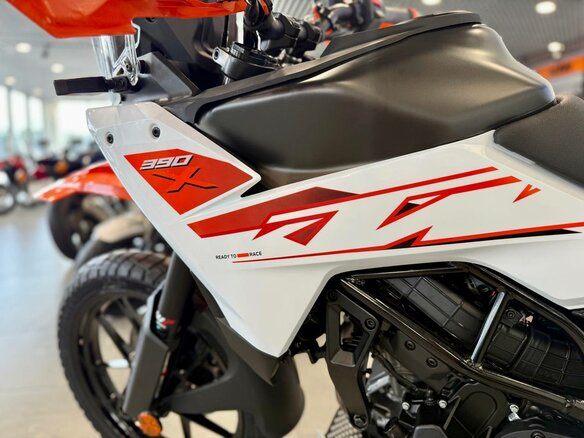 2025 KTM 390 Adventure X, белый, 690000 рублей - вид 16