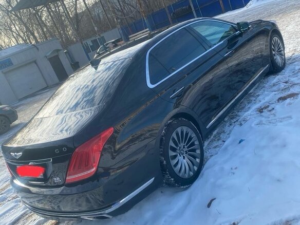 2017 Genesis G90 I, чёрный, 2500000 рублей - вид 1