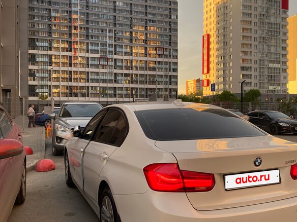 2016 BMW 3 серии 318i VI (F3x) Рестайлинг, белый, 1900000 рублей - вид 3