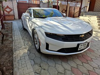 2020 Chevrolet Camaro VI Рестайлинг, белый, 3150000 рублей, вид 2