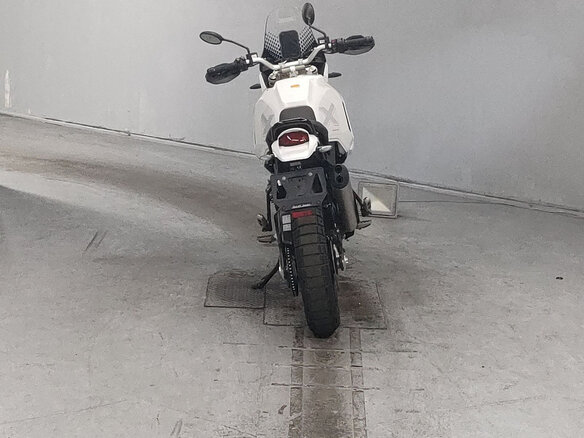 2022 Ducati DesertX, белый, 1400000 рублей - вид 3
